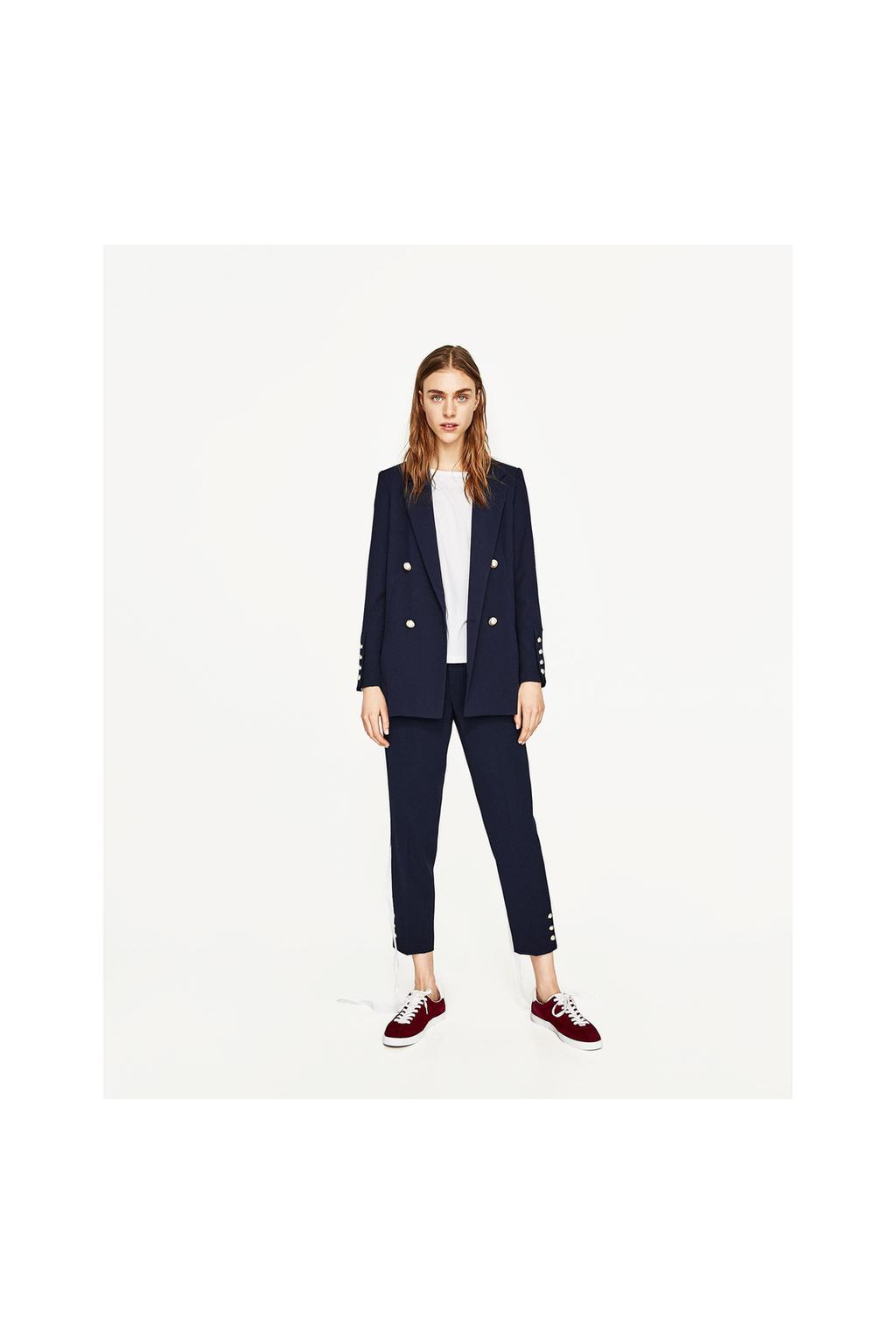 Zdjęcie 1 DWURZĘDOWA MARYNARKA Z GUZIKAMI TYPU PEREŁKA z Zara