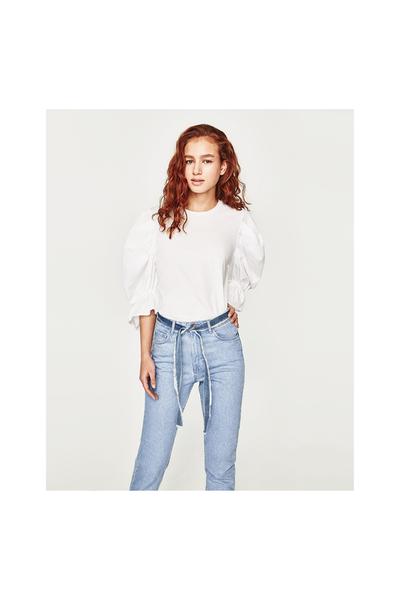 Imagen 2 de JEANS MOM FIT TIRO ALTO de Zara