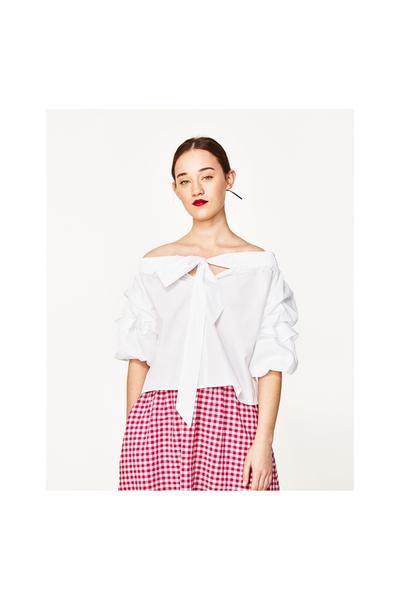 Bild 2 von SCHULTERFREIE BLUSE von Zara