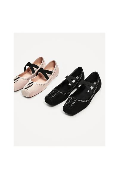 Image 4 of ELASTIC LEATHER BALLERINAS from Zara