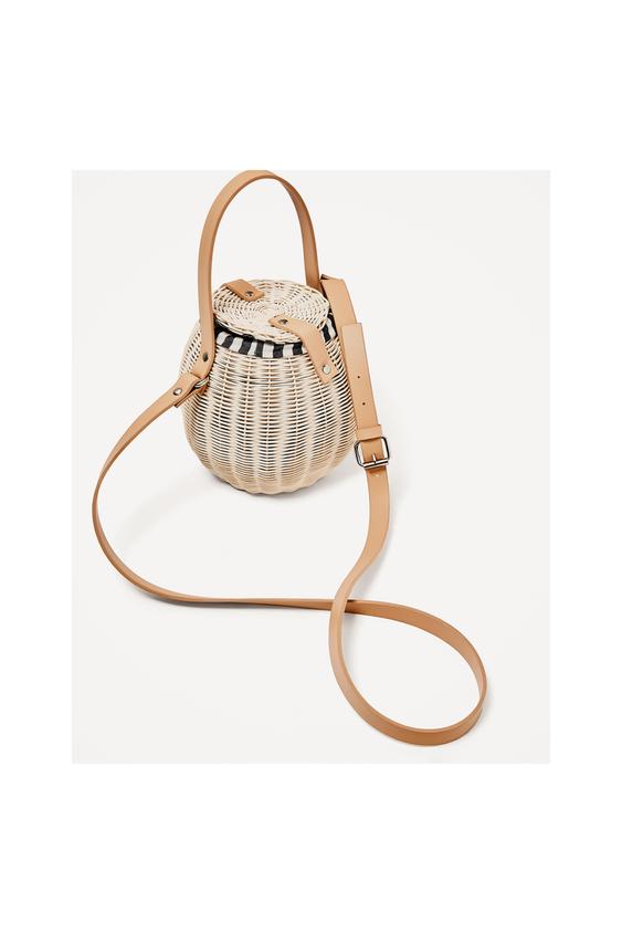 Imagen 3 de BOMBONERA RAFIA de Zara