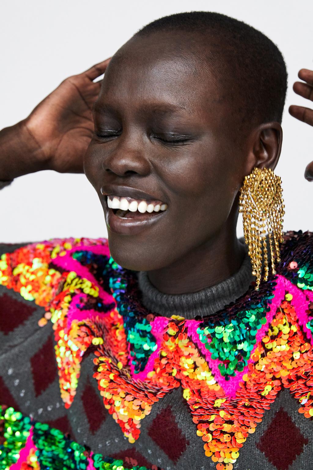 Image 6 of OVERSIZED SEQUIN SWEATER from Zara