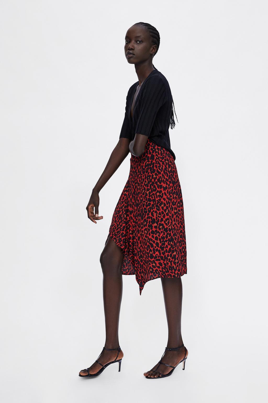 Image 3 of LEOPARD PRINT ASYMMETRIC SKIRT from Zara
