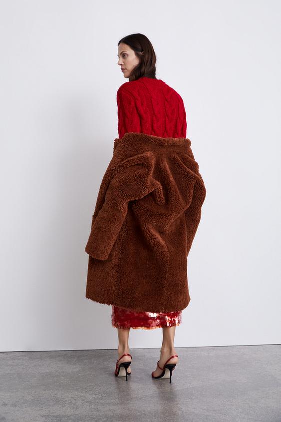 Image 4 of DOUBLE-SIDED FAUX FUR COAT from Zara