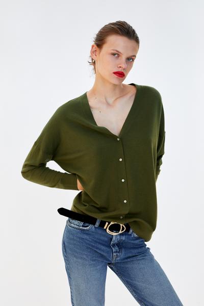 Image 2 of LIMITED EDITION MERINO WOOL CARDIGAN from Zara