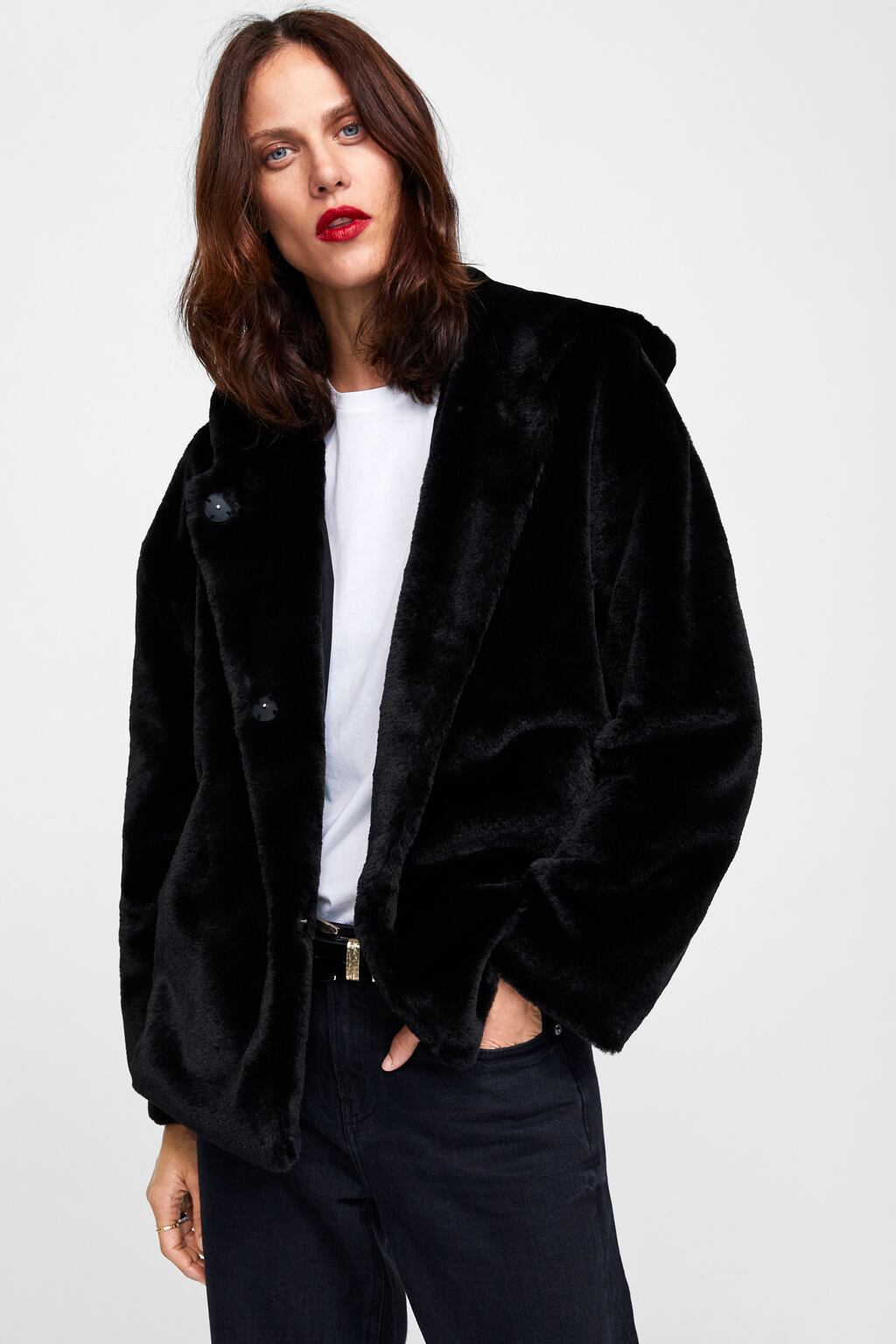 Image 5 of HOODED FAUX FUR JACKET from Zara
