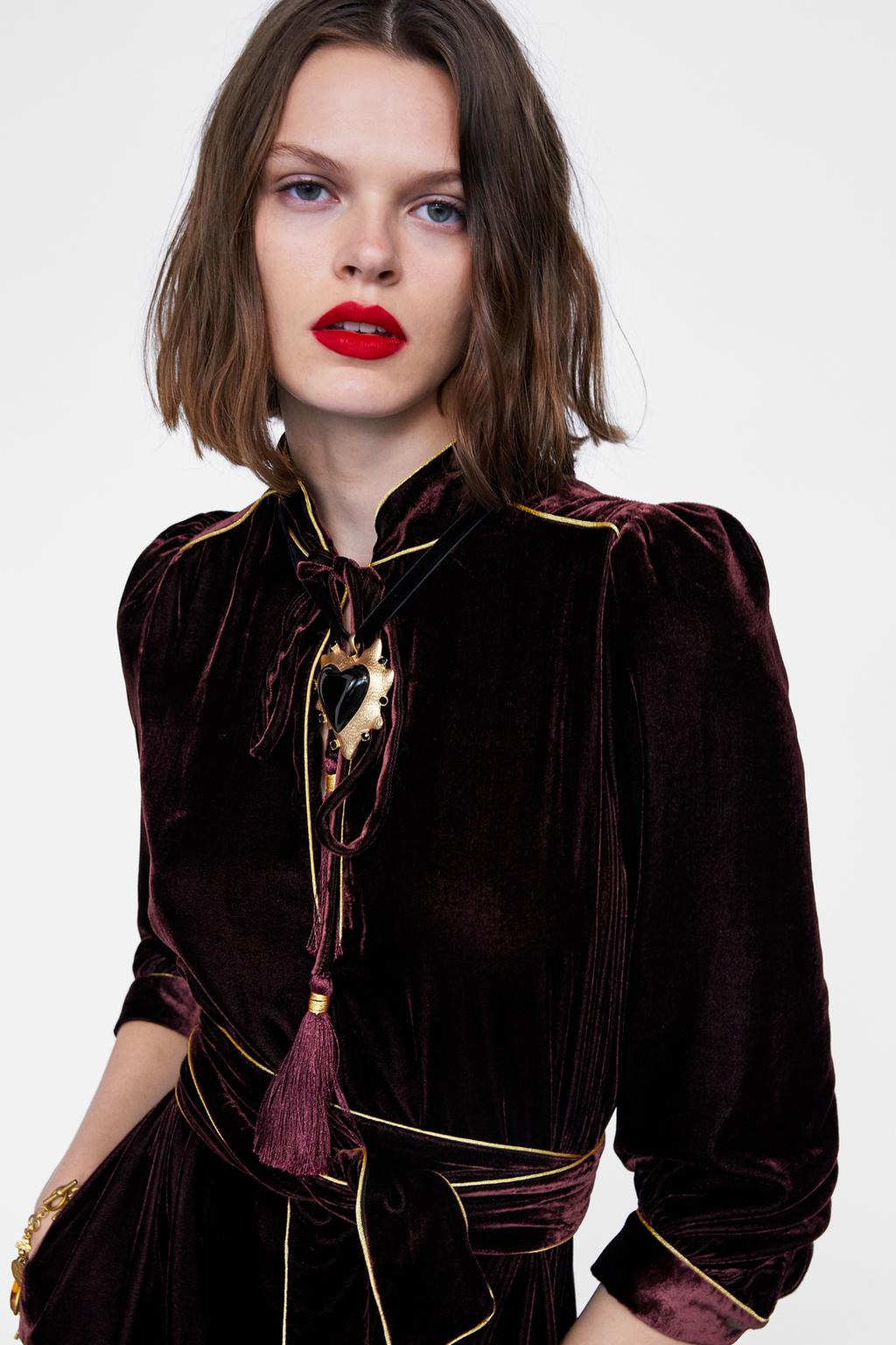 Image 2 of VELVET-EFFECT TUNIC from Zara