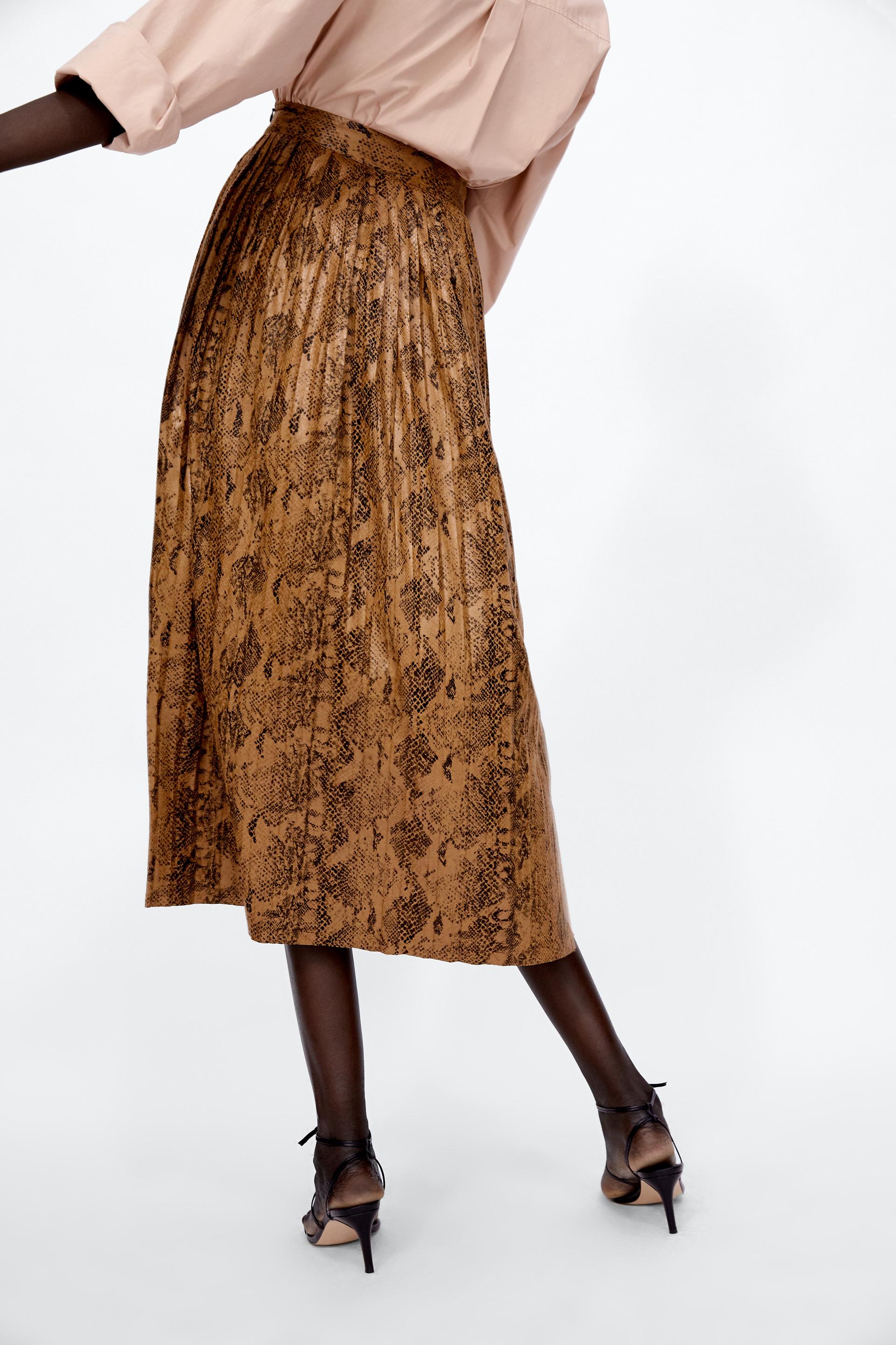 HALFLANGE PLISSÃROK MET SLANGENPRINT