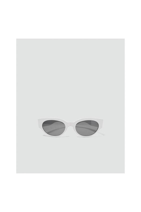 Imagem 1 de ÓCULOS RÉTRO FUTURISTAS da Zara