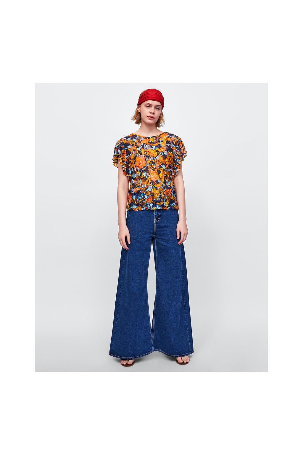 PRINTED LACE TOP - Available in more colours