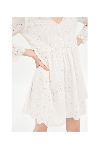 ZdjÄcie 2 SUKIENKA Z HAFTEM I WIÄZANIEM z Zara