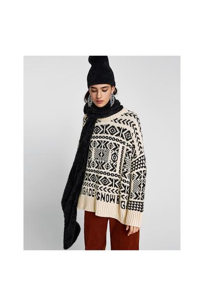 Image 3 of SOFT-FEEL HAT from Zara