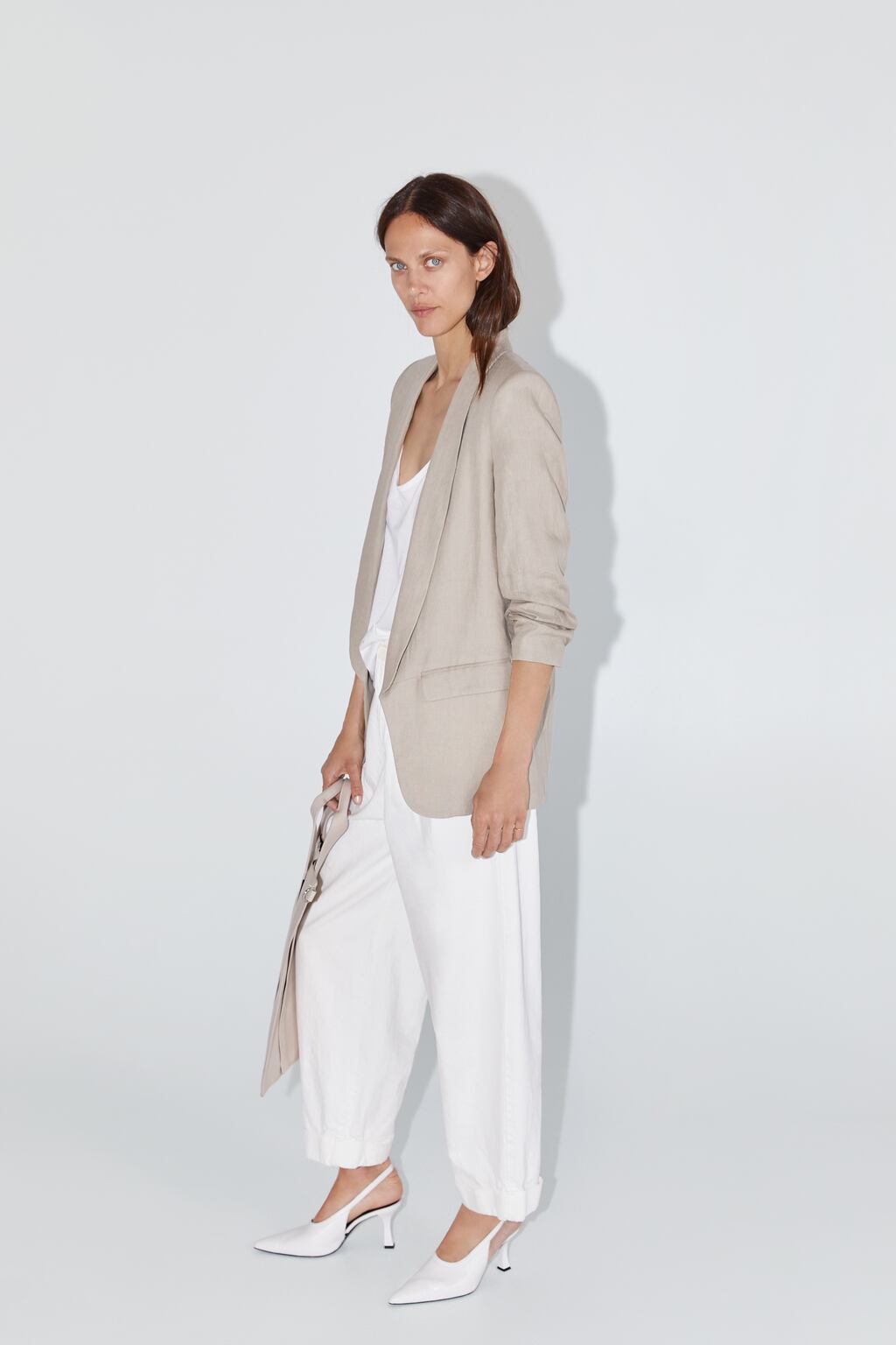 Image 3 of LINEN BLAZER WITH POCKETS from Zara