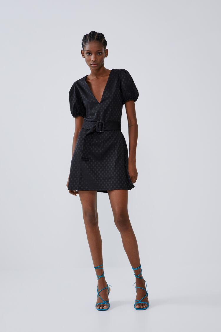 Image 1 of VOLUMINOUS TEXTURED DRESS from Zara