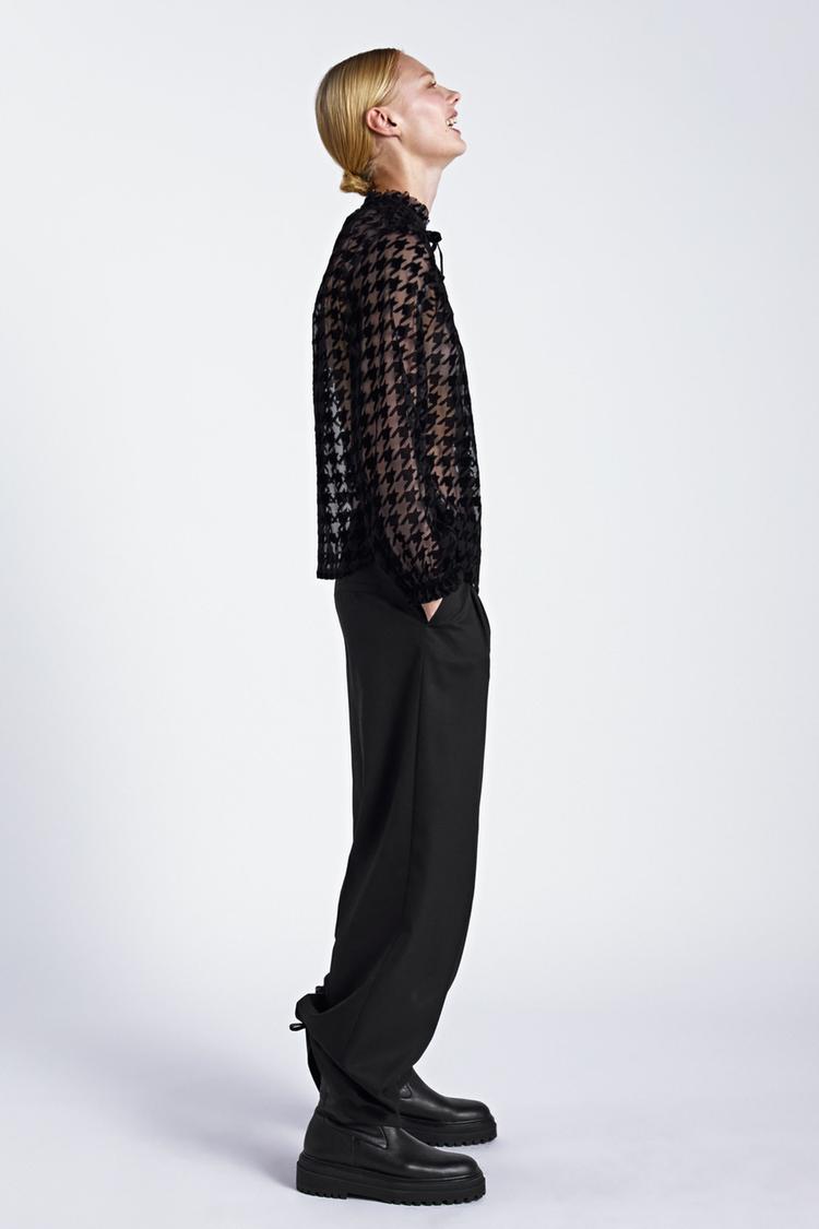 Mployza Me Beloydinh Opsh Pie Nte Poyl Zara Ellada