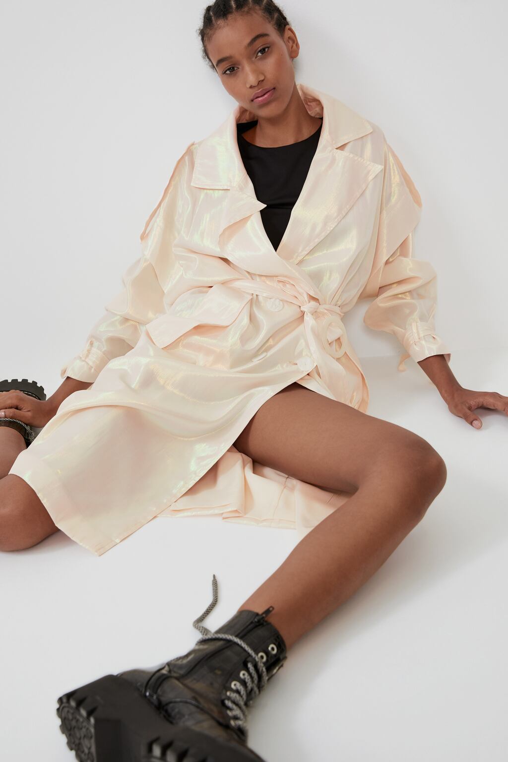 Image 7 of IRIDESCENT-EFFECT TRENCH COAT from Zara