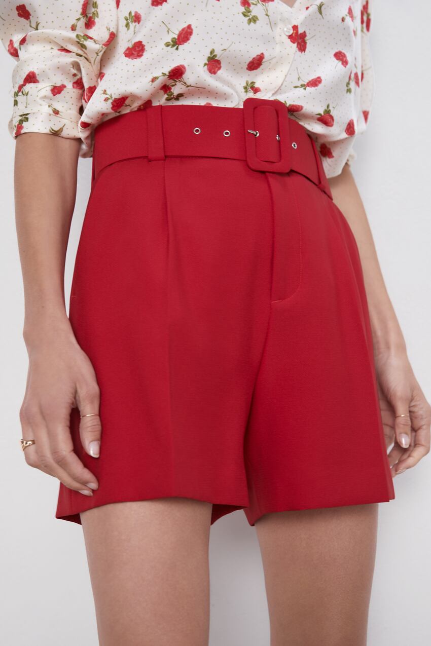 Image 4 of BELTED BERMUDA SHORTS from Zara