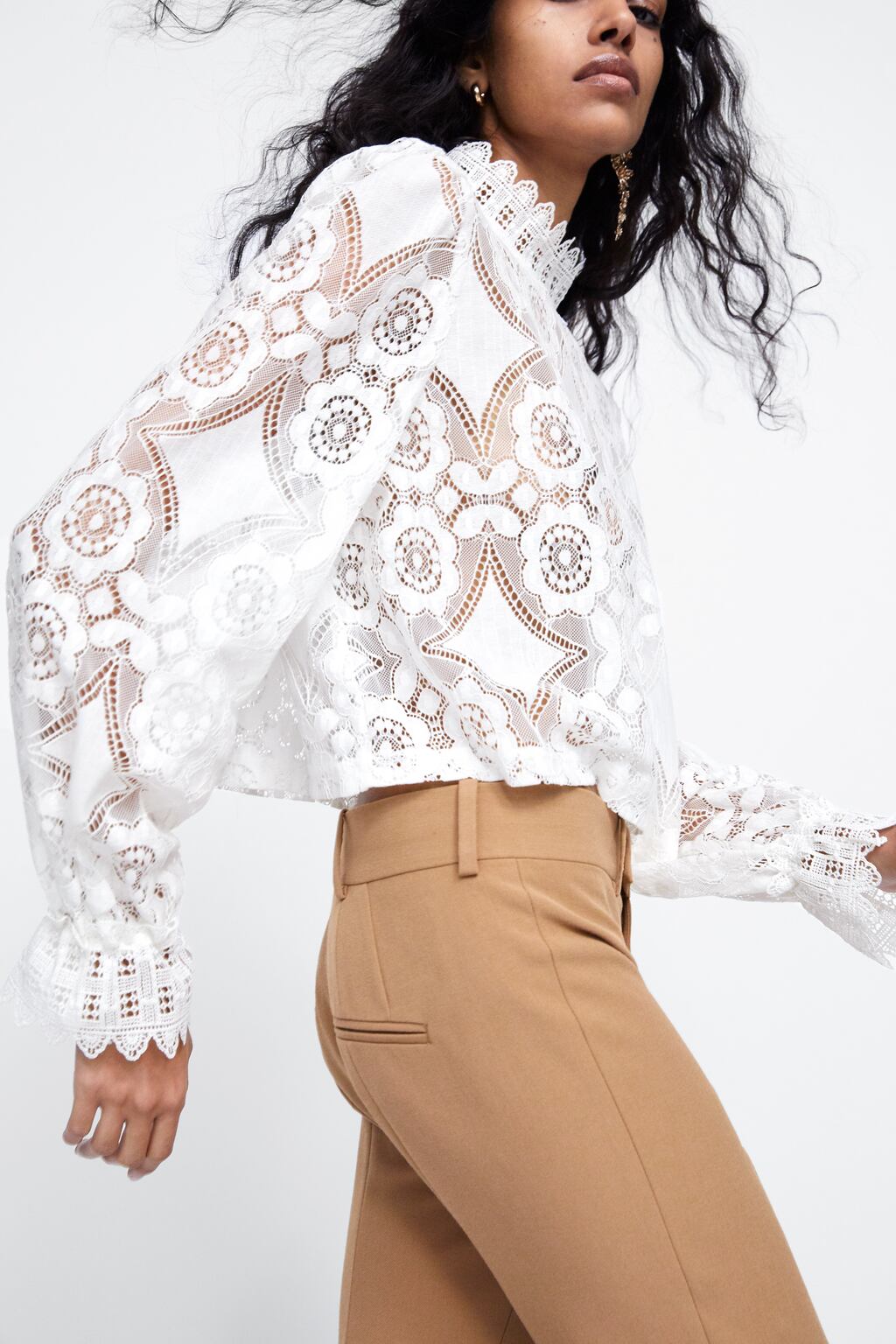 Image 4 of COMBINED LACE TOP from Zara