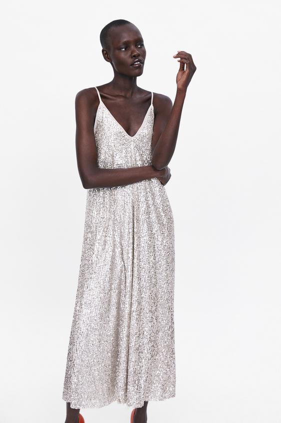 VESTIDO COM ALÇAS E LANTEJOULAS
