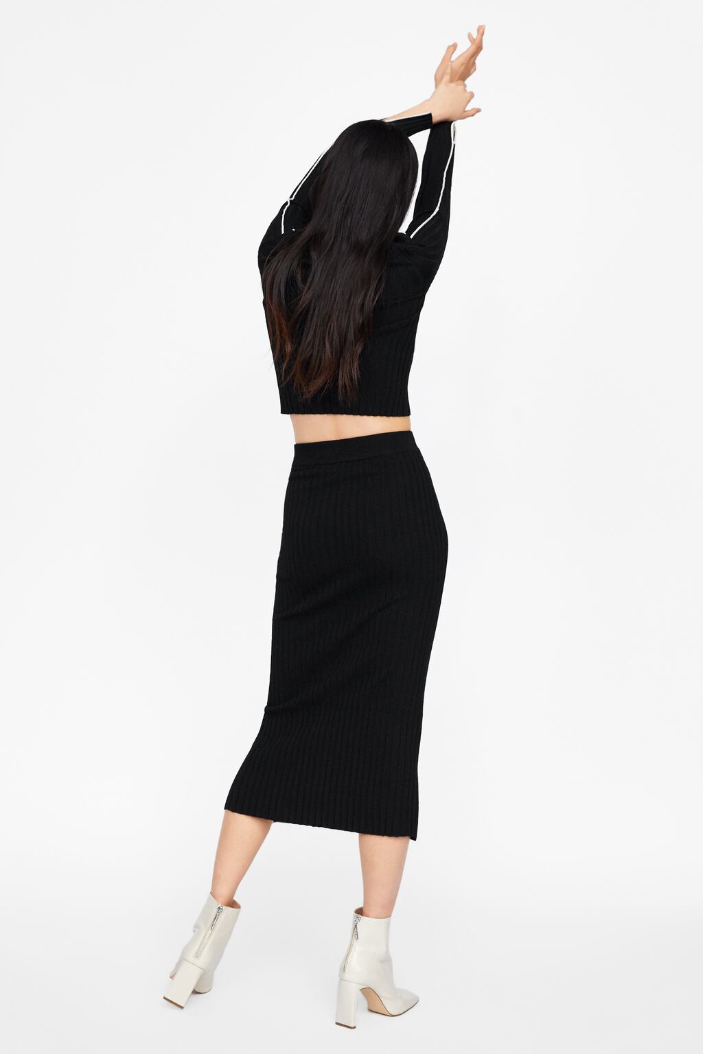 Image 5 of RIBBED SKIRT WITH CONTRAST TRIM from Zara