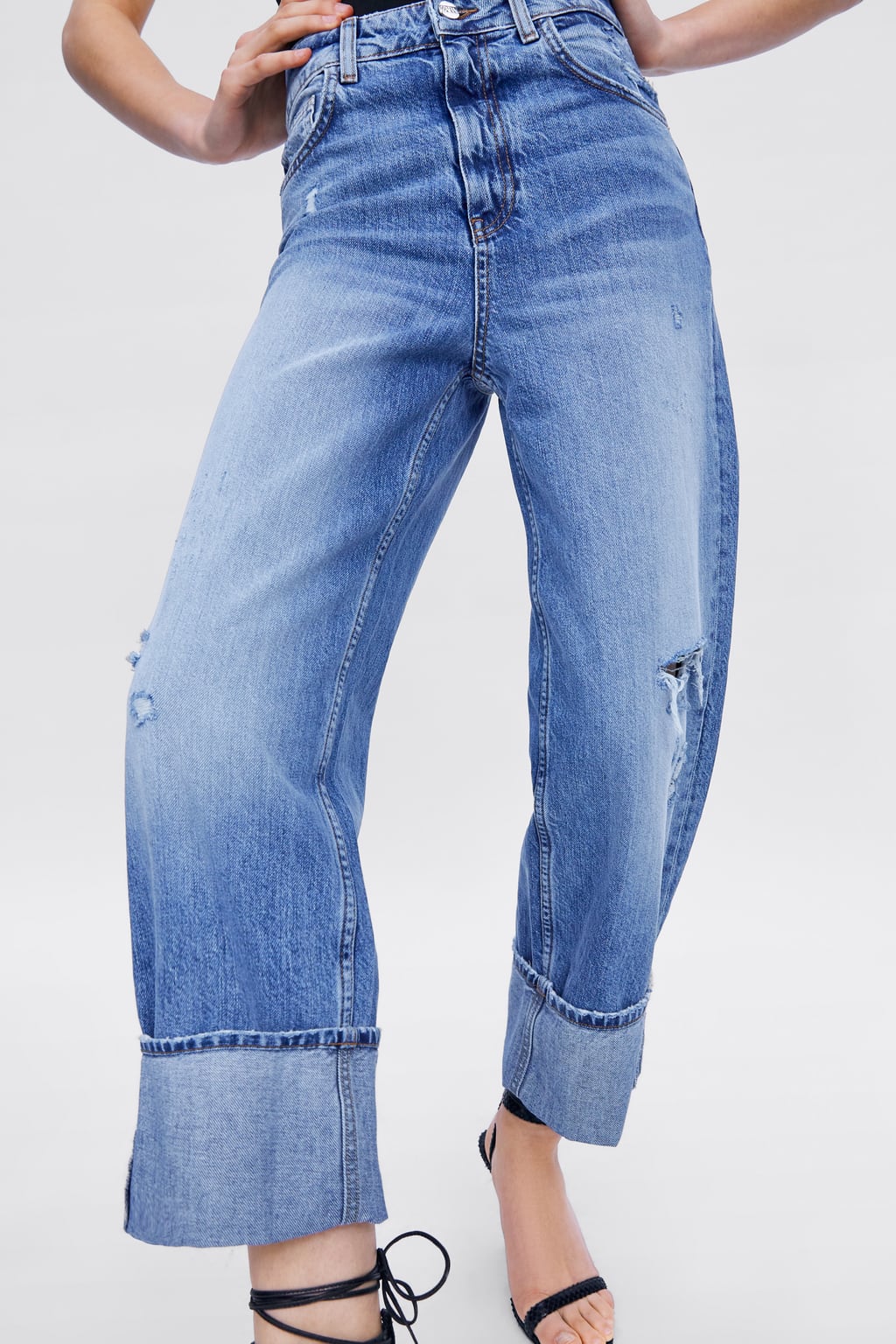Image 2 of Z1975 RIPPED WIDE-LEG JEANS from Zara