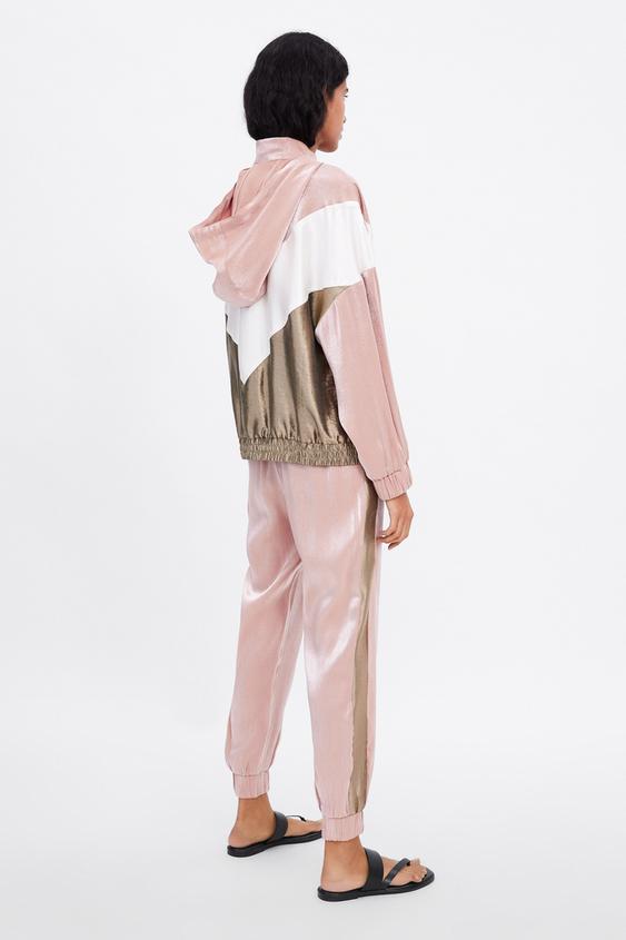 Image 3 of COLOUR BLOCK SWEATSHIRT from Zara