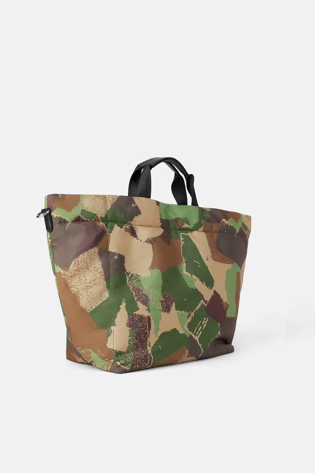 Image 3 of CAMOUFLAGE QUILTED TOTE BAG from Zara