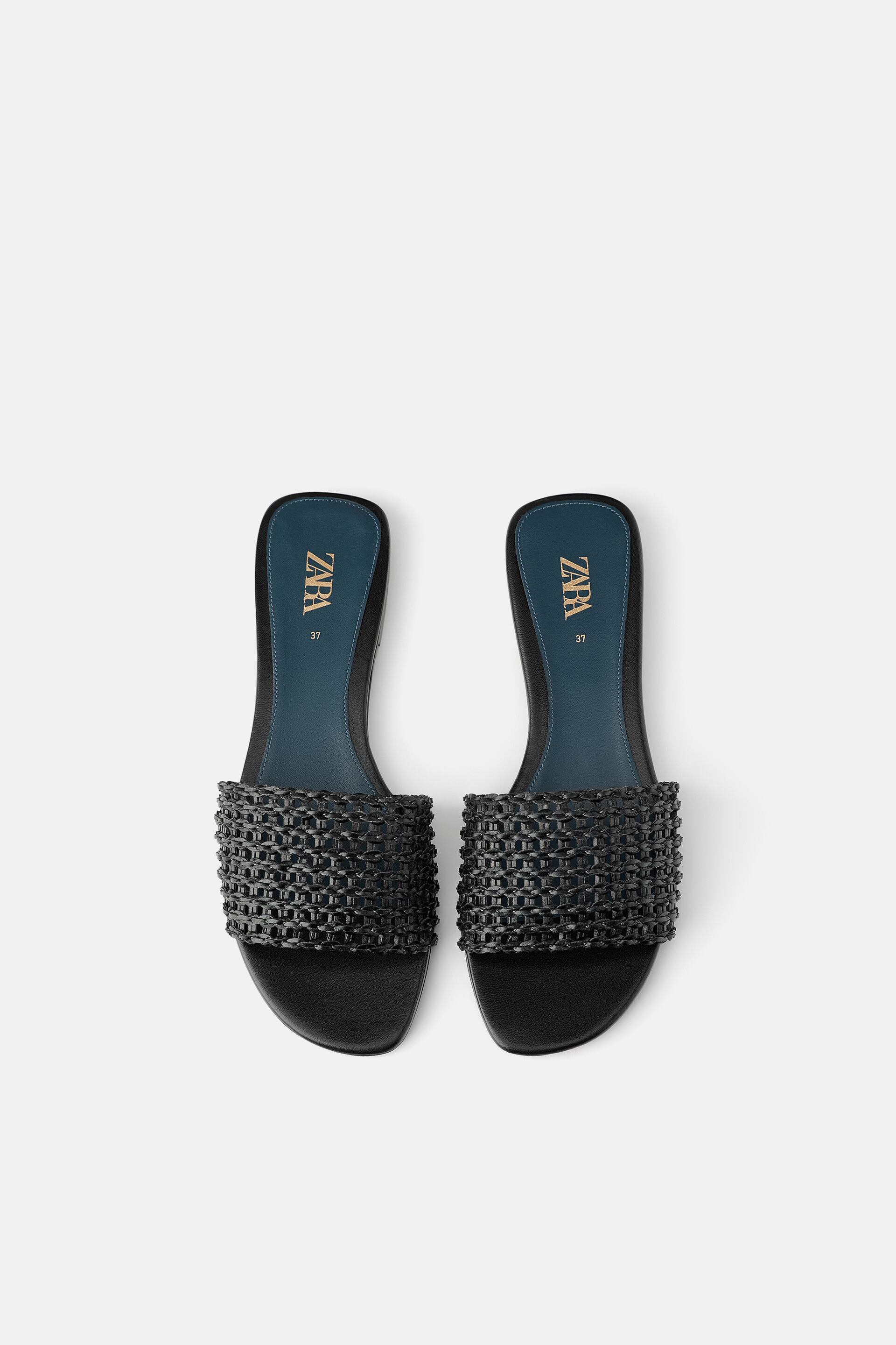 Image 3 of BLUE COLLECTION FLAT SANDALS by Zara