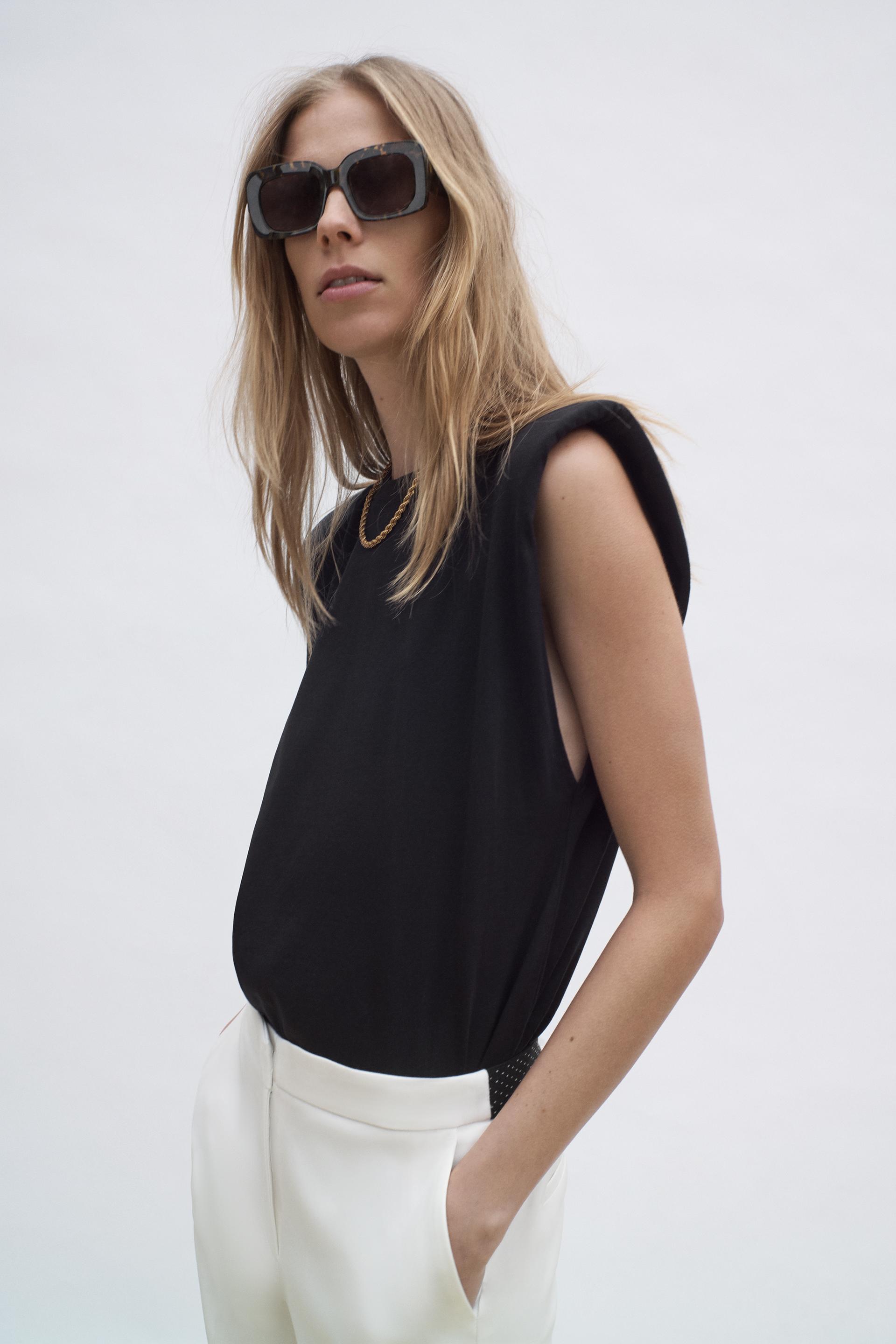 T Shirt With Shoulder Pads Zara United Arab Emirates Abu Dhabi