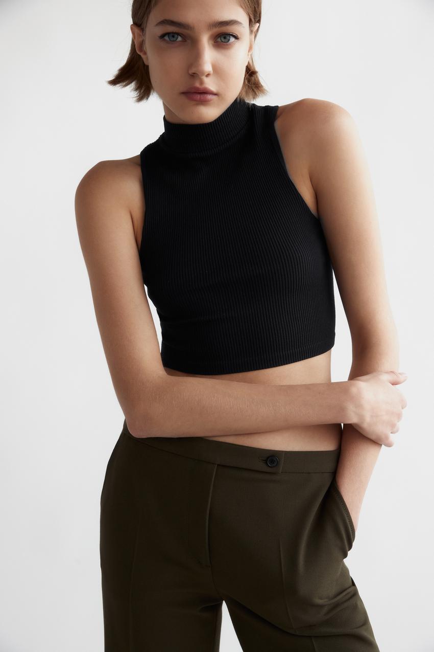 Camisetas de Zara por menos de 10 euros que lo están petando 2 Merca2.es 1014417800 1 1 1 Merca2.es