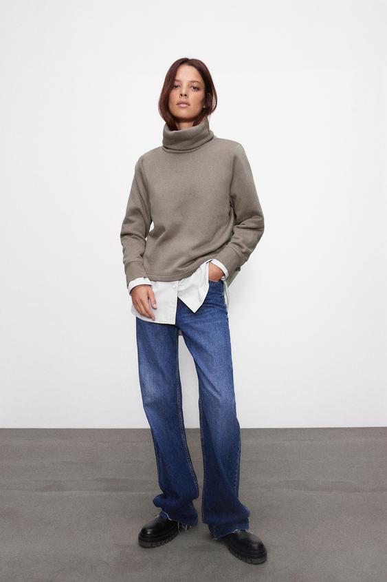 HIGH NECK SWEATSHIRT
