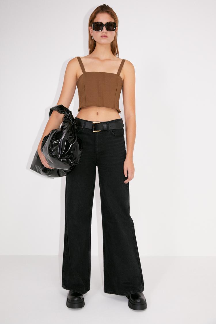 Immagine 1 di TOP CORTO di Zara
