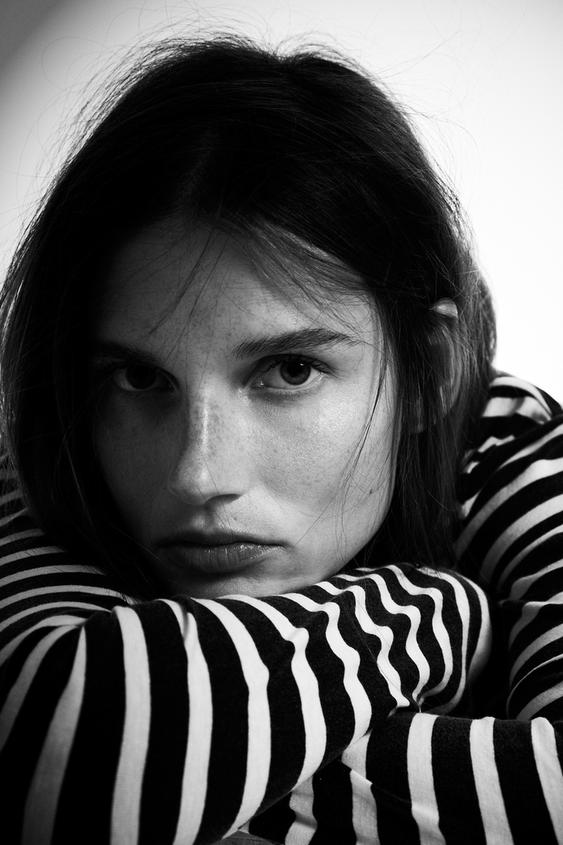 Women S Graphic T Shirts Zara Canada