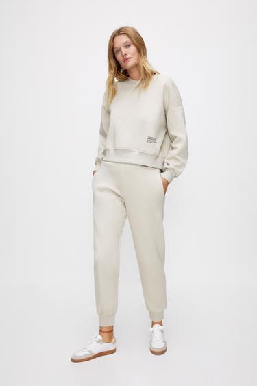 Pantalones beige de mujer | ZARA Argentina