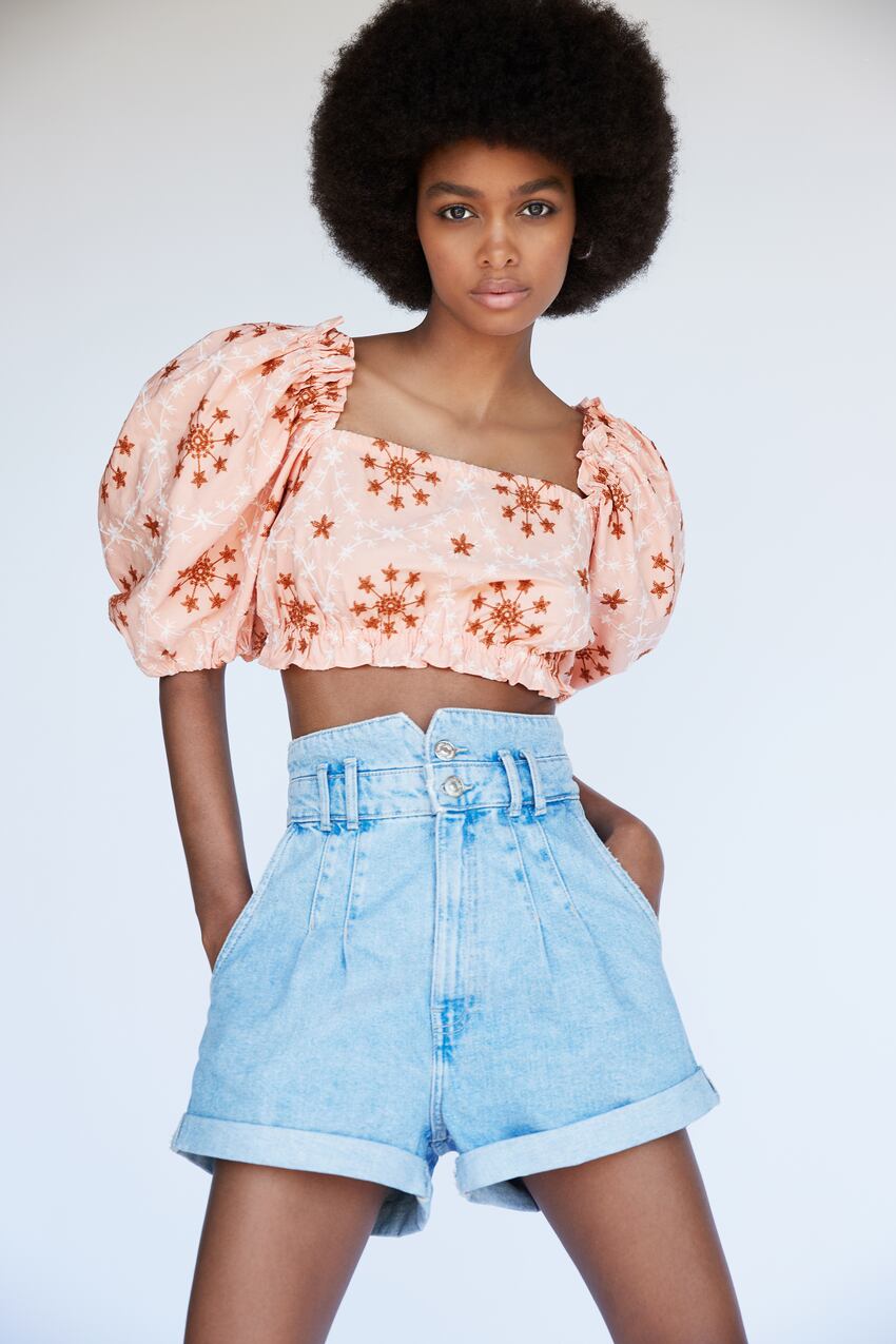 Image 1 of EMBROIDERED TOP WITH PUFF SLEEVES from Zara