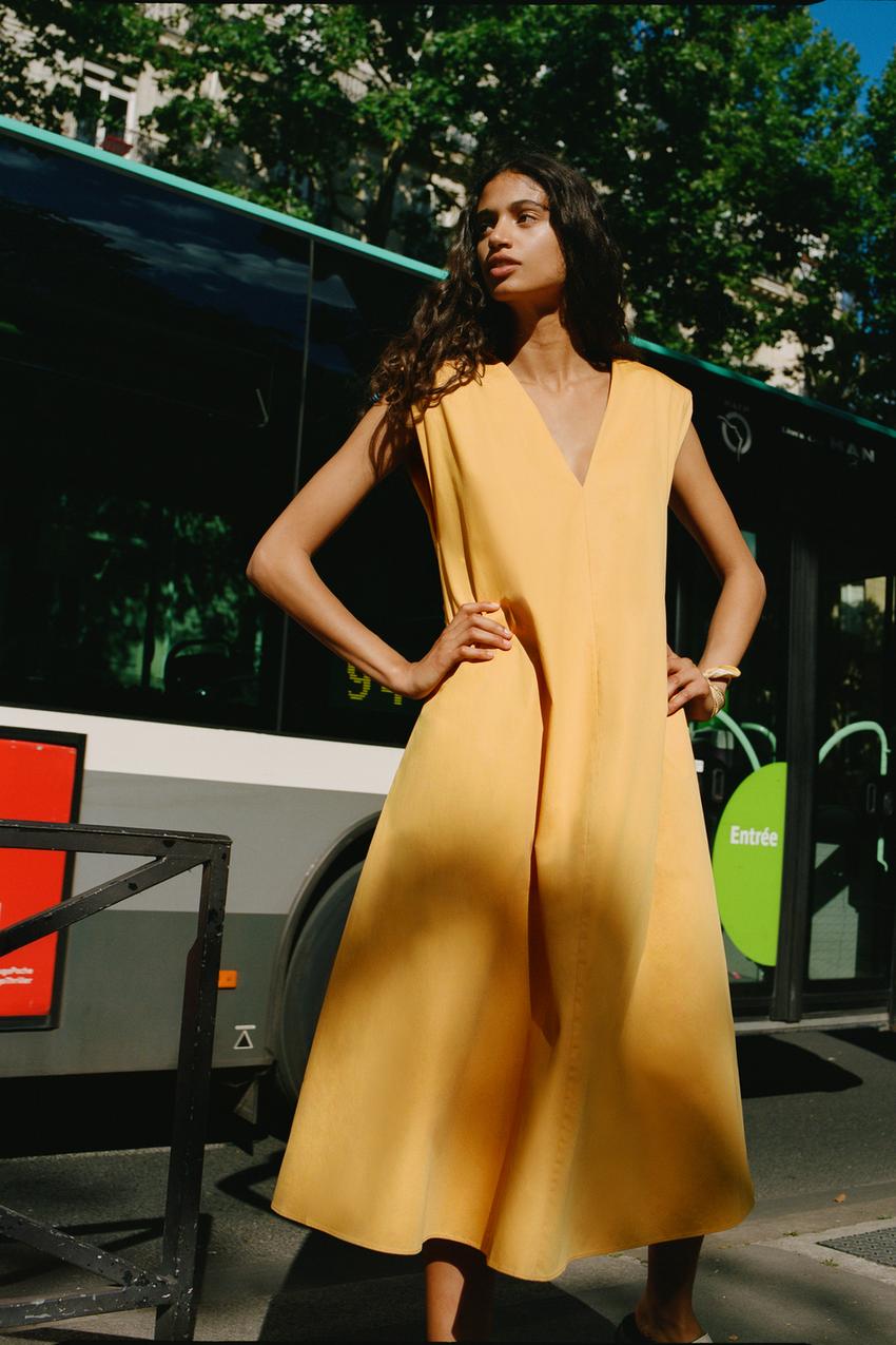 Locura en Zara: ropa elegante (a mitad de precio) para fardar en el trabajo 4 Moncloa zara-ropa-mitad-precio