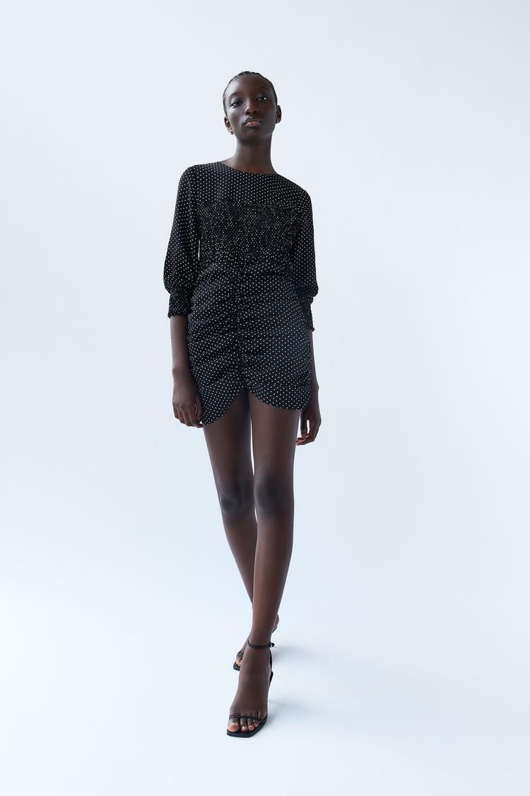 Los nuevos vestidos de Zara (rebajados) que lo van a 'petar' en otoño 3 Merca2.es vestidos-zara-rebajados-otono