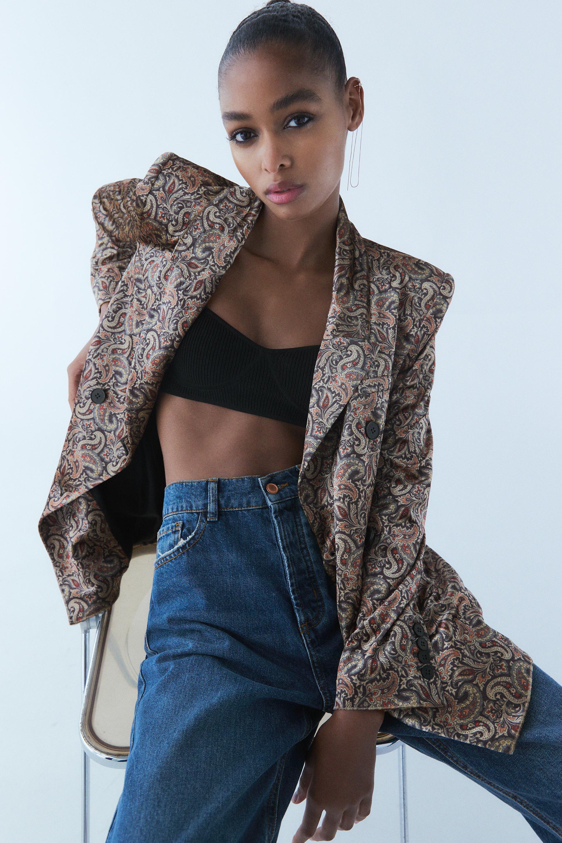 Blazer Terciopelo Estampada Zara Espana