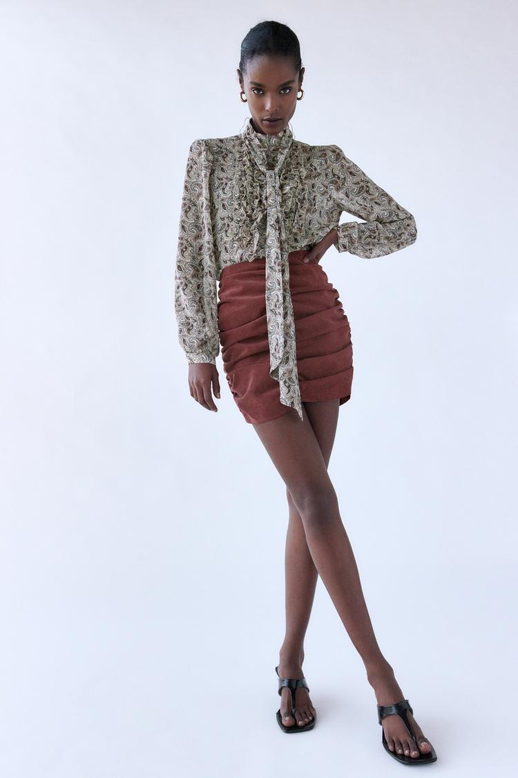 Gemusterte Bluse Mit Schleife Zara Deutschland Germany