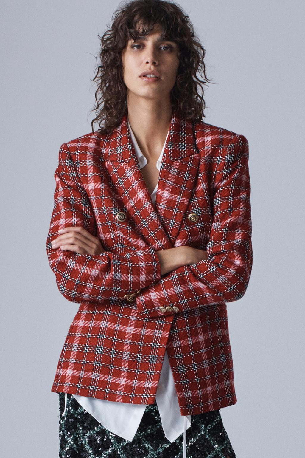 Immagine 1 di BLAZER DOPPIOPETTO A QUADRI di Zara