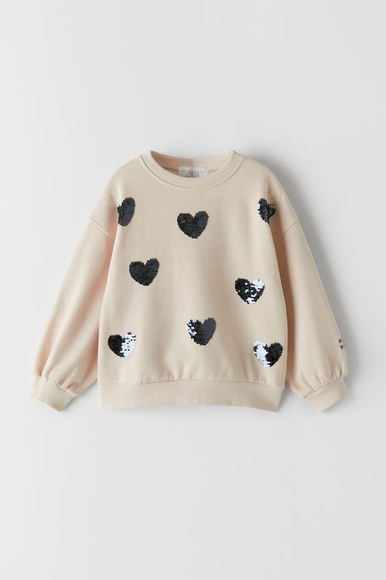 SEQUINNED HEART SWEATSHIRT