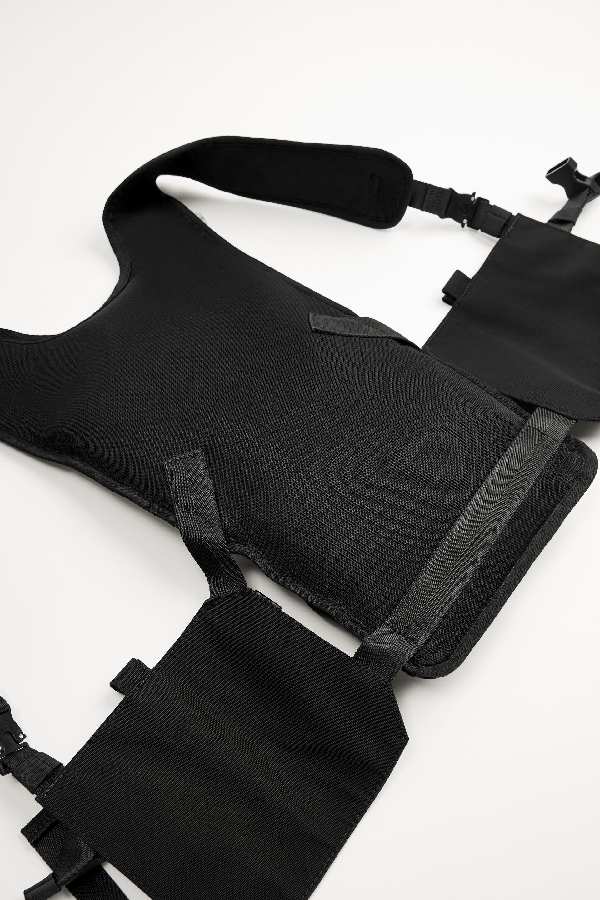 Schwarzer Rucksack Mit Mehreren Fachern Zara Deutschland Germany