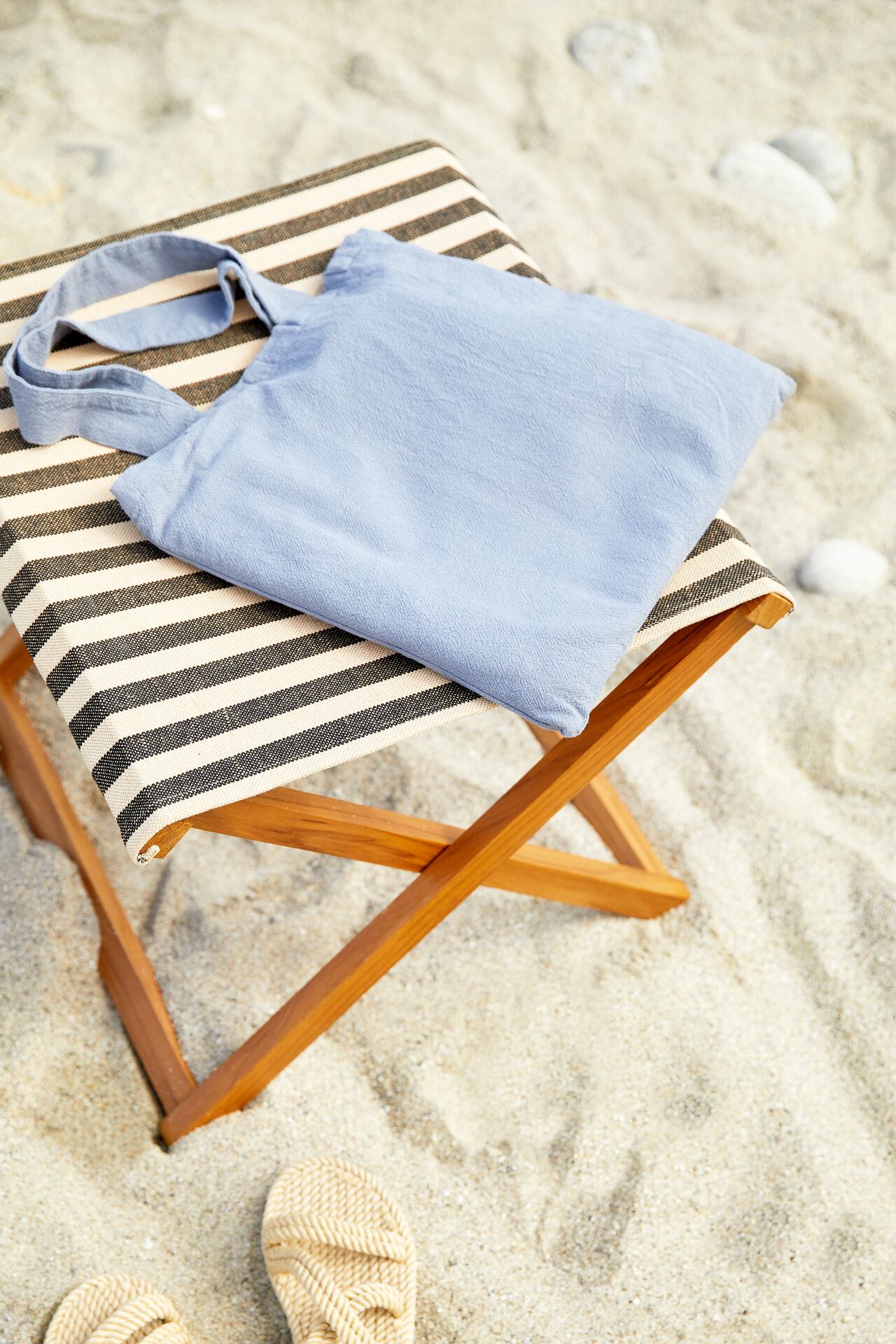 Image 6 of BEACH TOWEL BAG from Zara