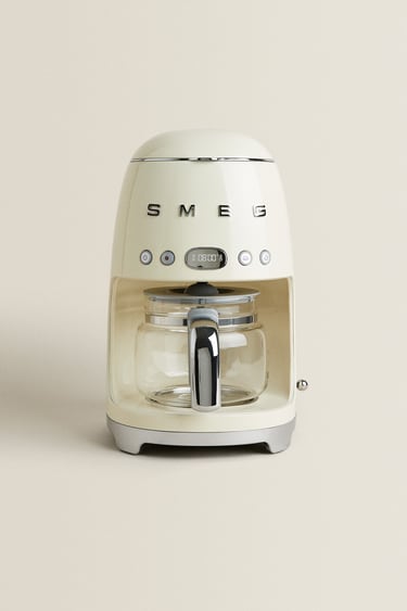 Image 0 of SMEG PROGRAMMABLE DRIP COFFEE MACHINE from Zara