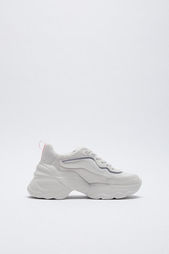 nike chunky sole trainers