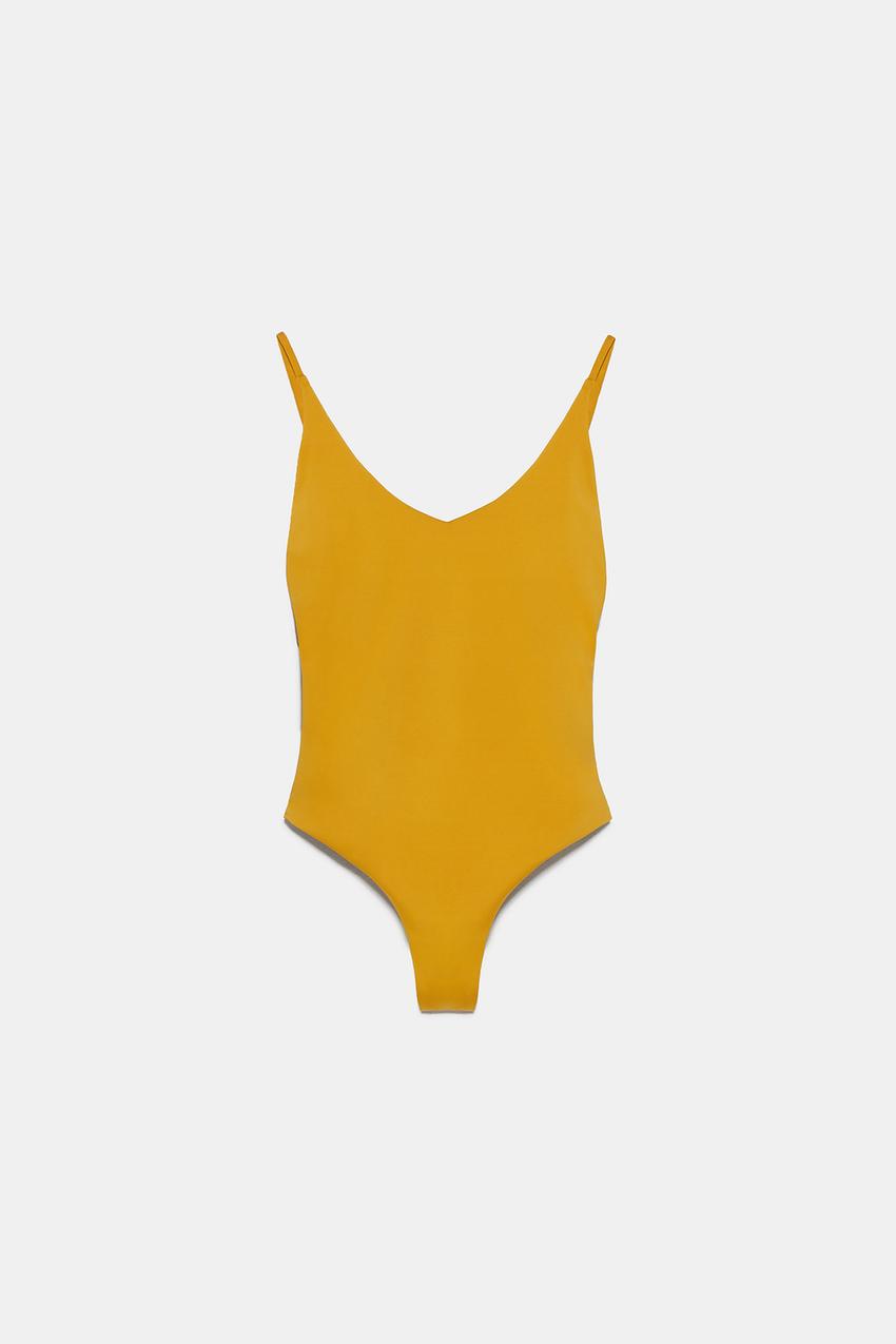 Bañadores de una pieza de Zara con los que triunfar en Agosto 1 Merca2.es 0283001305 6 1 1 Merca2.es
