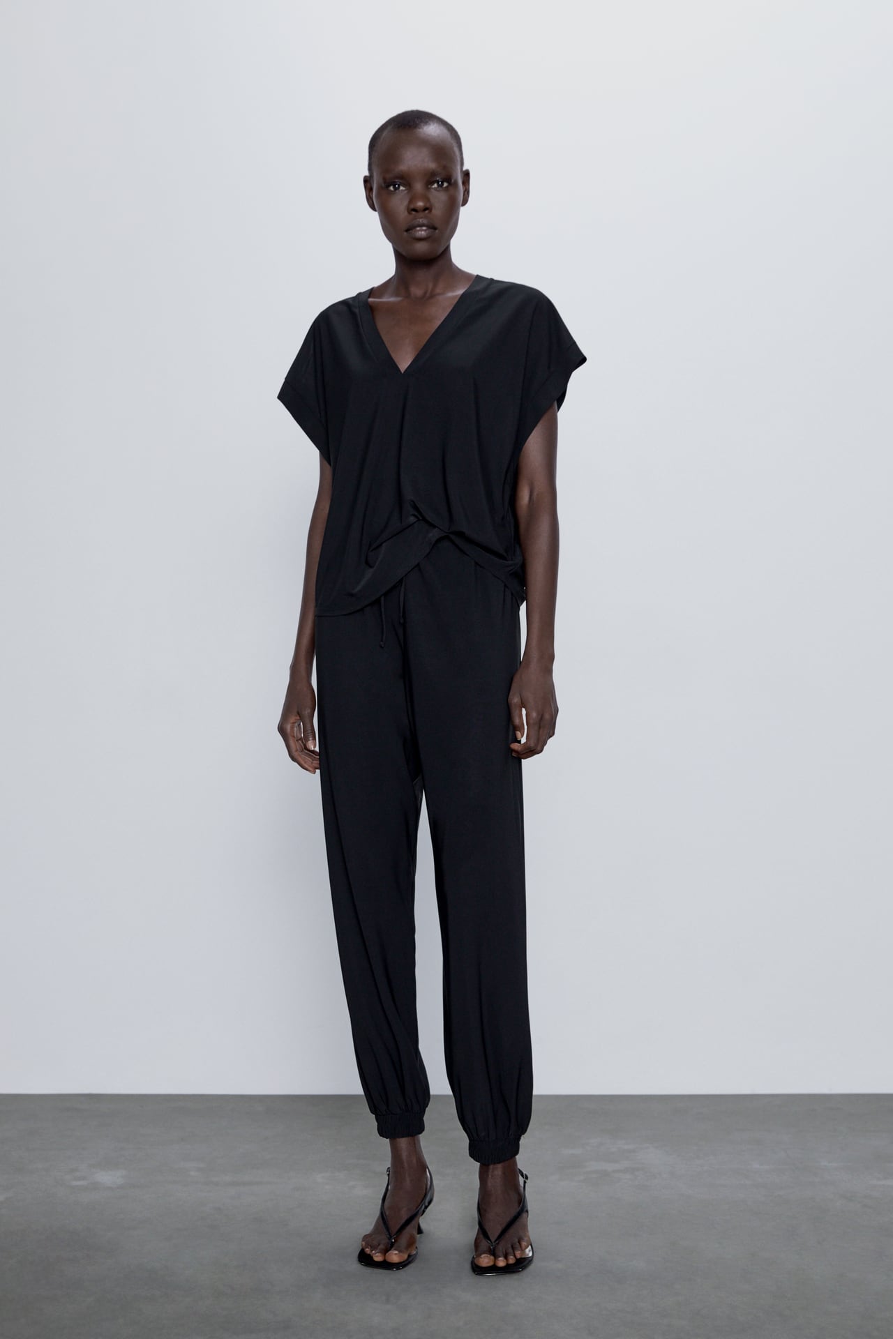 Image 1 of FLOWING TROUSERS from Zara