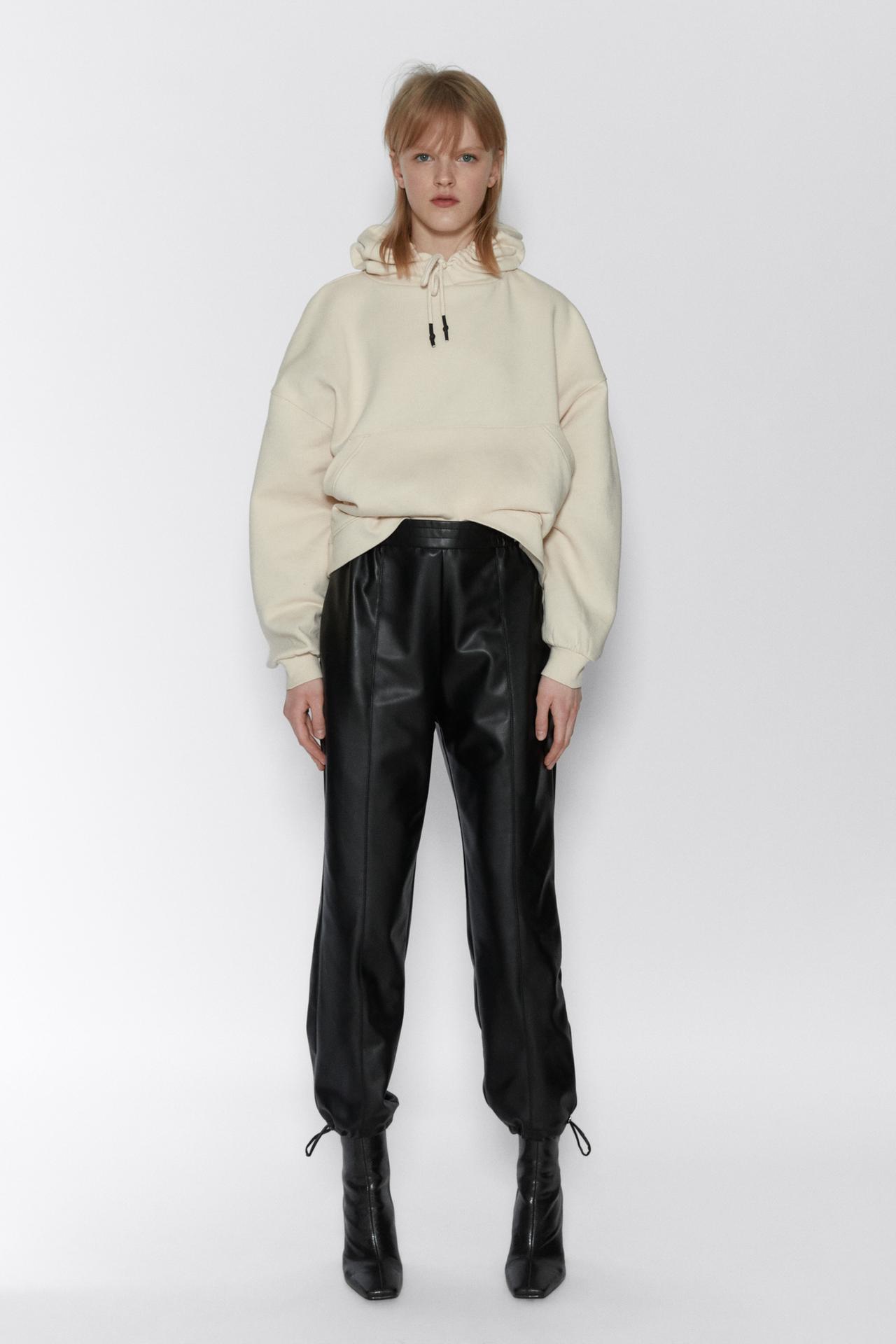 Image 1 of POUCH POCKET SWEATSHIRT from Zara