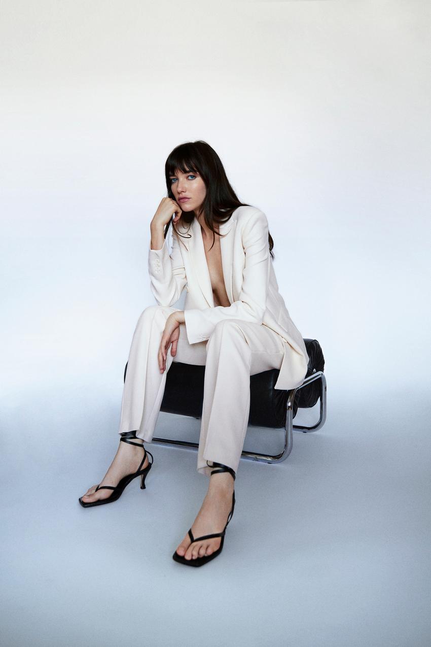 Image 1 of DOUBLE-BREASTED BUTTONED BLAZER from Zara