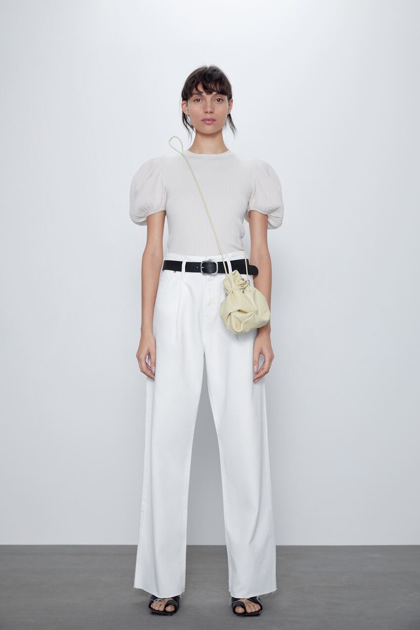 Image 1 of PUFF SLEEVE TOP from Zara